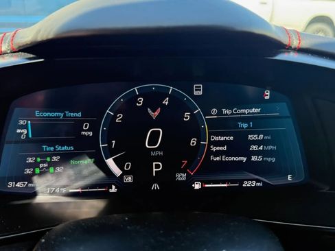 Used 2021 Chevrolet Corvette Stingray Premium Cpe w/ Z51 Performance Package RWD image 21
