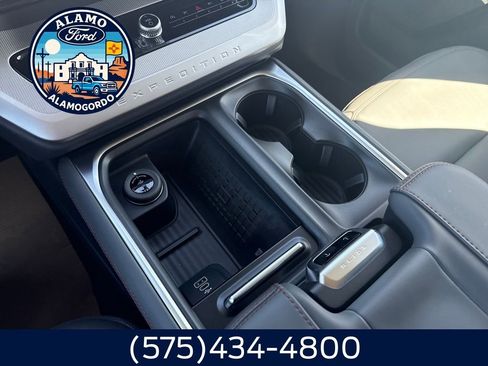 New 2025 Ford Expedition Active image 9