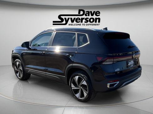 New 2026 Volkswagen Taos SE AWD/4WD image 7