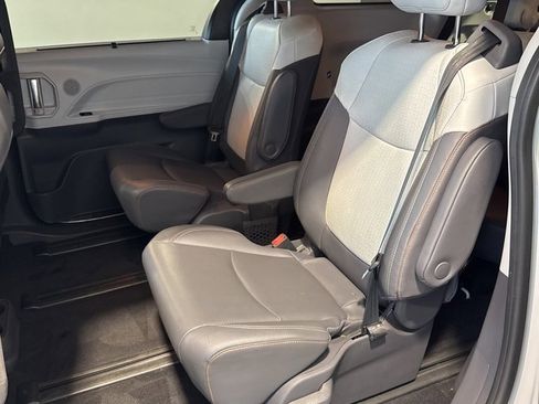 Used 2021 Toyota Sienna XSE image 24