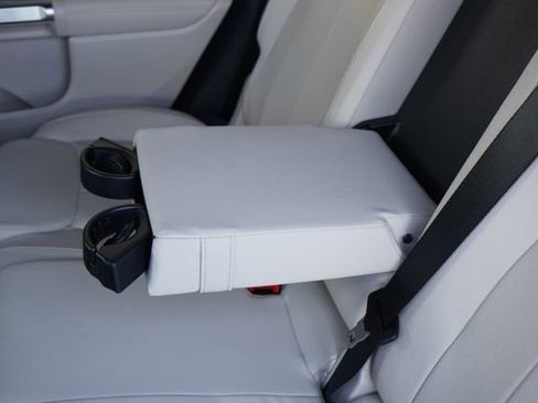 Used 2026 Mercedes-Benz GLB 250 image 24