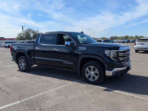 Certified 2024 GMC Sierra 1500 SLT image 7