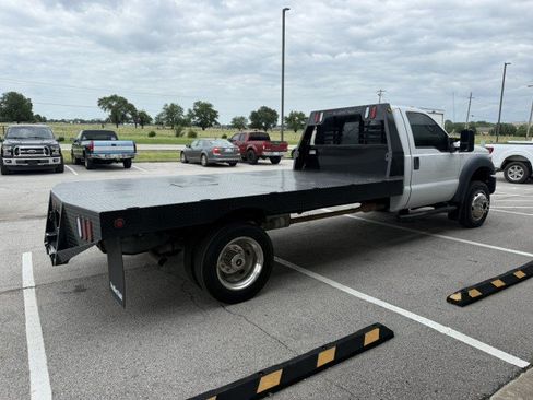Used 2015 Ford F550 4x4 Regular Cab Super Duty image 2