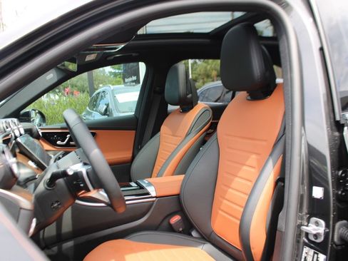 Certified 2025 Mercedes-Benz GLC 350e 4MATIC image 5