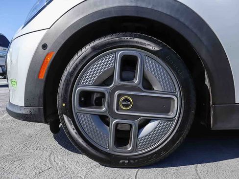 Used 2023 MINI Cooper SE FWD image 11
