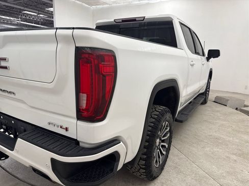 Used 2020 GMC Sierra 1500 AT4 w/ Off-Road Performance Package AWD/4WD image 21