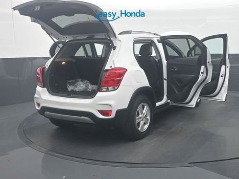 Used 2021 Chevrolet Trax LT image 40