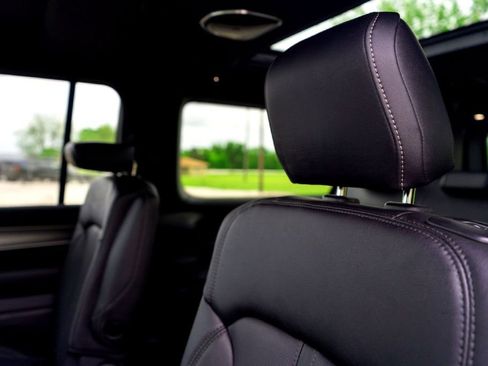 New 2026 Jeep Grand Wagoneer L Limited AWD/4WD image 25