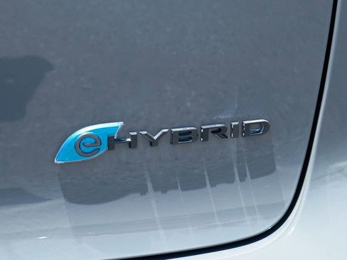 Used 2022 Chrysler Pacifica Limited w/ S Appearance Package FWD image 52