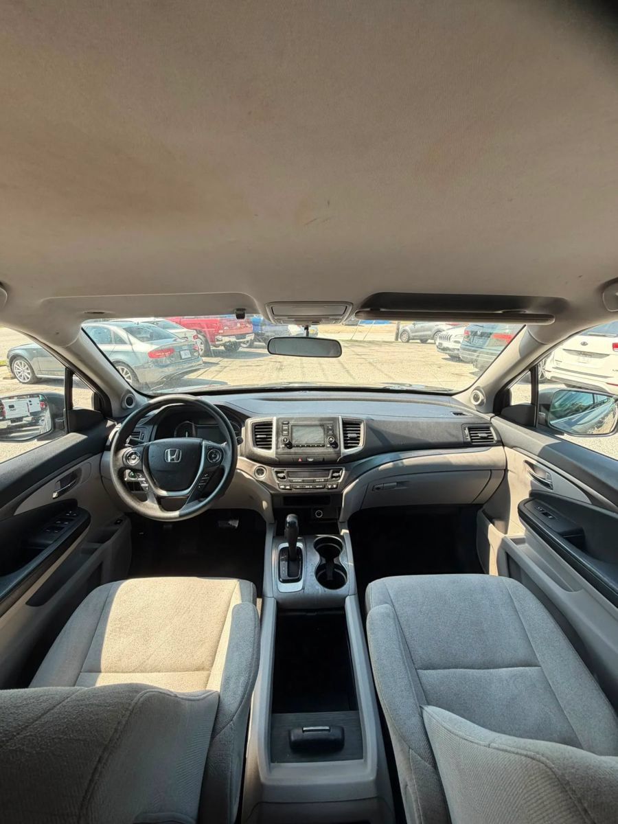 Used 2018 Honda Pilot LX image 10