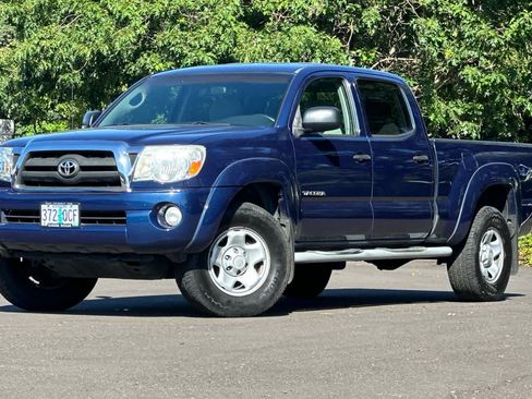 Used 2006 Toyota Tacoma PreRunner RWD image 1
