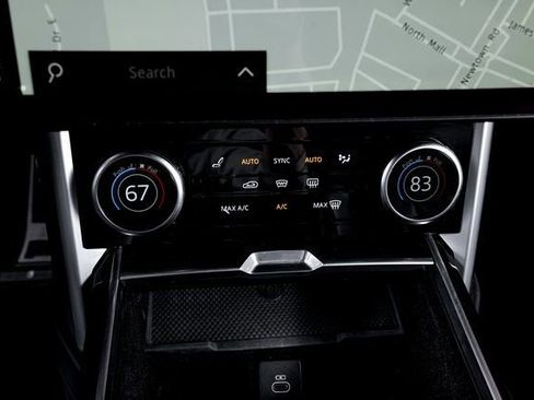 Used 2023 Land Rover Range Rover Long Wheelbase SE image 45