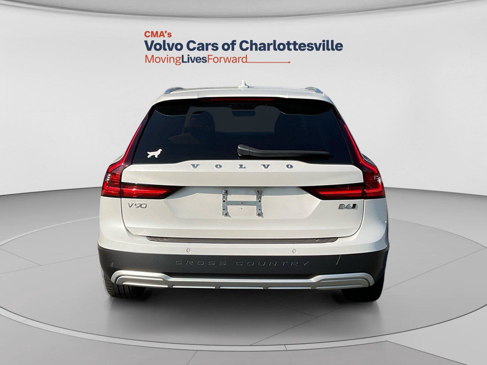 Certified 2025 Volvo V90 B6 Cross Country Ultra AWD/4WD image 4