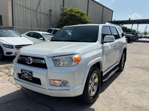 Used 2011 Toyota 4Runner SR5 RWD image 3