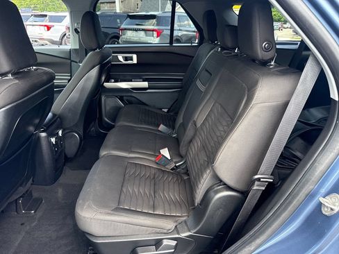 Used 2020 Ford Explorer XLT w/ Comfort Package AWD/4WD image 17