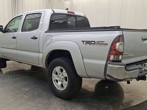 Used 2012 Toyota Tacoma 4x4 Double Cab w/ TRD Off-Road Pkg image 12