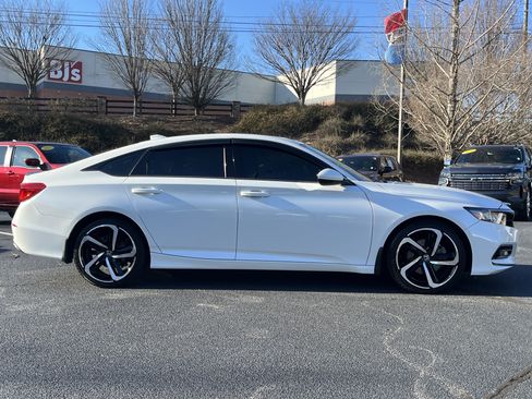 Used 2019 Honda Accord Sport image 27