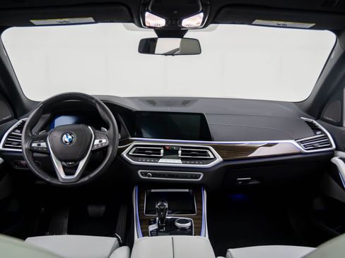 Used 2023 BMW X5 xDrive40i w/ Premium Package image 9