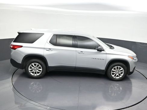 Used 2020 Chevrolet Traverse LS image 22