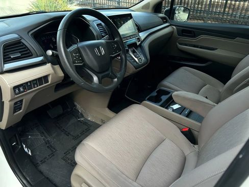 Used 2019 Honda Odyssey EX image 8