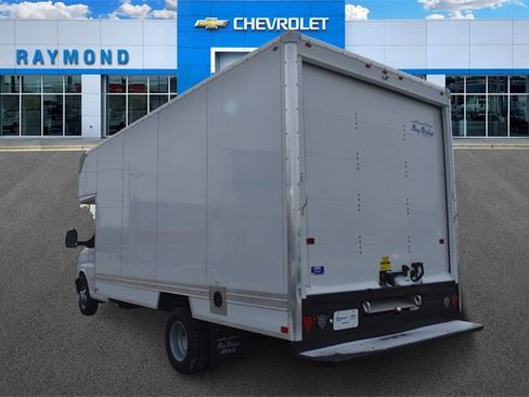 New 2025 Chevrolet Express 3500 w/ Power Convenience Package image 6