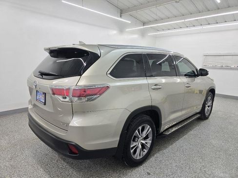 Used 2015 Toyota Highlander XLE FWD image 7