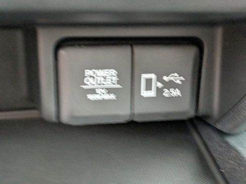 Used 2021 Honda Pilot Touring image 28