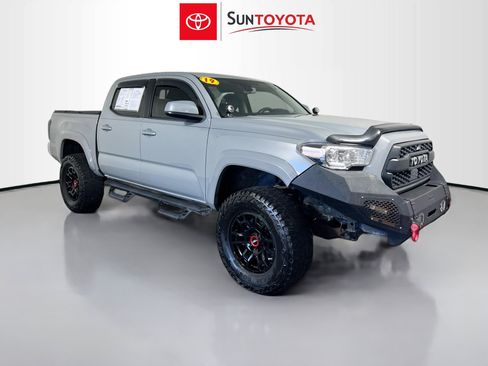 Used 2019 Toyota Tacoma SR5 image 1