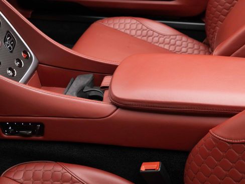 Used 2014 Aston Martin Vanquish Volante RWD image 16