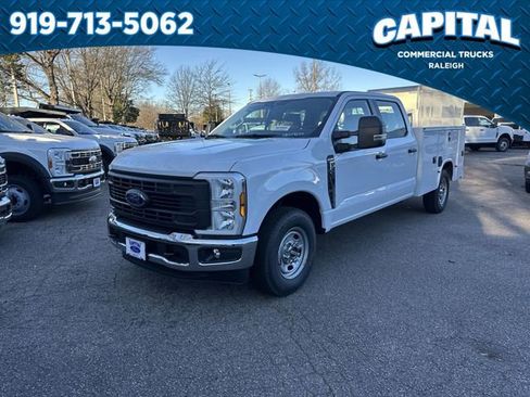 New 2026 Ford F250 XL w/ XL Chrome Package image 1