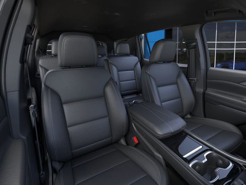 New 2026 Chevrolet Traverse LT image 16