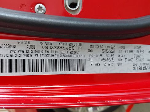 Used 2017 RAM 1500 Laramie image 34