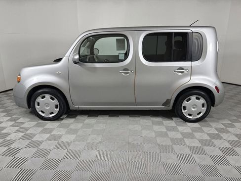 Used 2010 Nissan Cube 1.8 S w/ Interior Designer Pkg image 2
