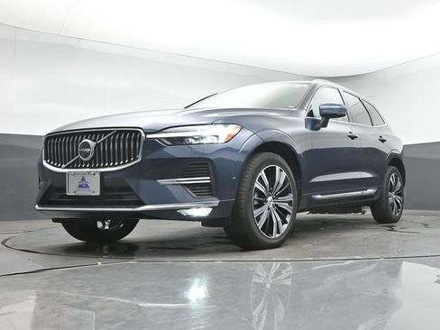 Used 2023 Volvo XC60 B5 Plus w/ Climate Package AWD/4WD image 13