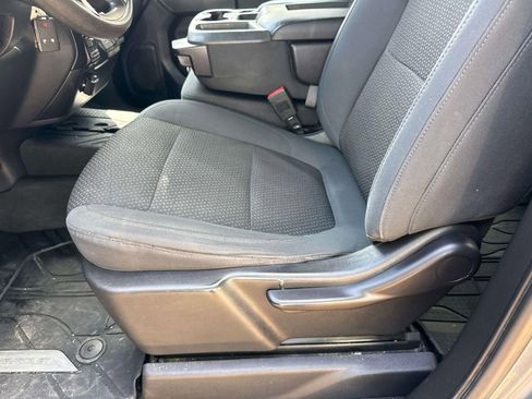 Used 2019 Chevrolet Silverado 1500 Custom w/ Custom Value Package RWD image 18