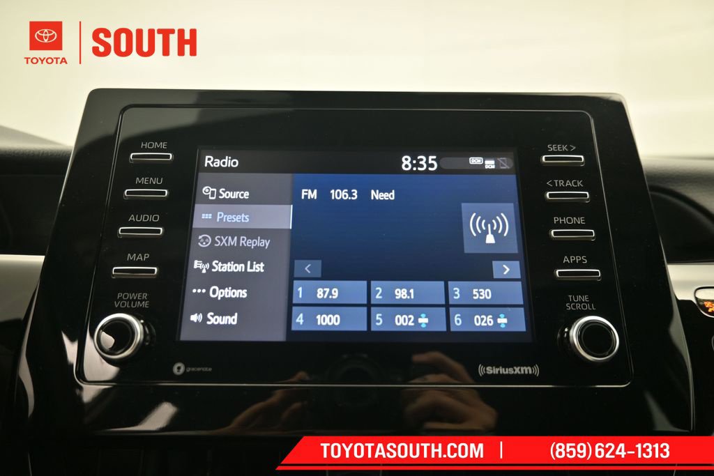 Used 2021 Toyota Camry SE FWD image 16