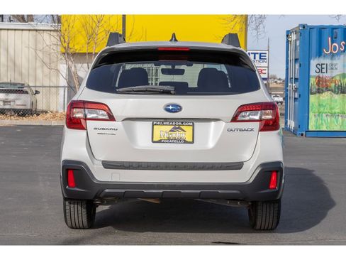 Used 2019 Subaru Outback 2.5i Premium image 4