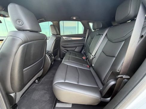 Used 2024 Cadillac XT5 Luxury FWD image 14