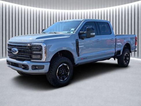 New 2026 Ford F250 Platinum w/ Tremor Off-Road Package AWD/4WD image 7