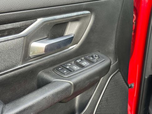 Used 2019 RAM 1500 Big Horn AWD/4WD image 19