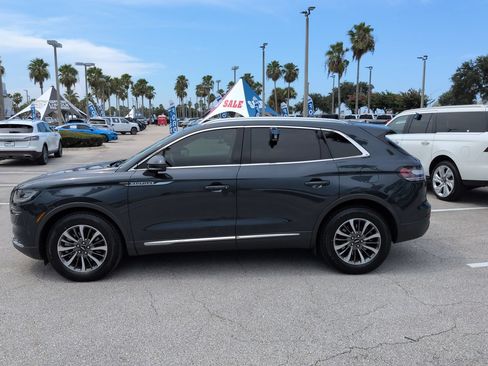 Certified 2023 Lincoln Nautilus AWD w/ Premium Package image 7