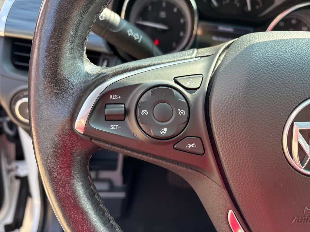 Used 2019 Buick Envision Essence w/ LPO, Interior Luxury Package FWD image 32