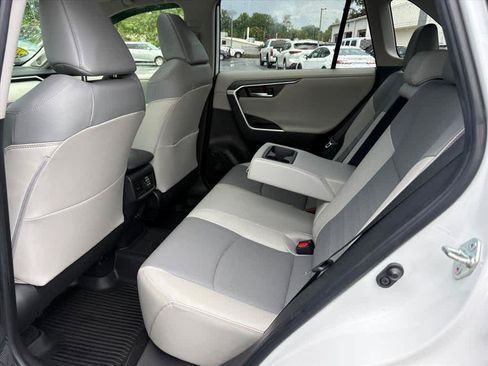 Used 2023 Toyota RAV4 Limited AWD/4WD image 9