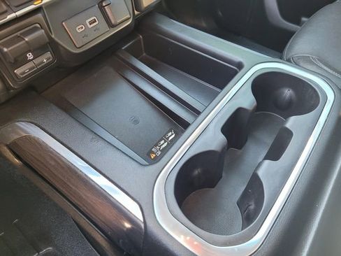 Used 2020 Chevrolet Silverado 2500 LTZ w/ LTZ Texas Edition image 30