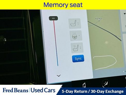 Used 2023 Chrysler Pacifica Limited w/ S Appearance Package FWD image 25