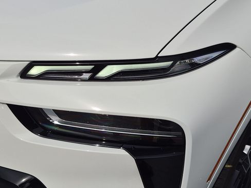 New 2027 BMW X7 xDrive40i w/ Executive Package AWD/4WD image 6