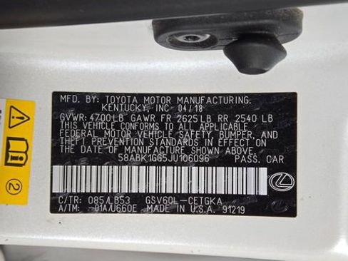 Used 2018 Lexus ES 350 w/ Luxury Package w/Wood Trim image 30