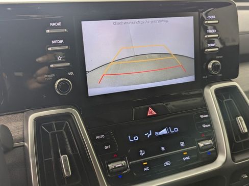 Used 2021 Kia Sorento EX image 21