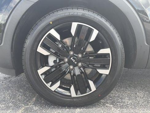 Used 2023 Kia Telluride SX FWD image 12