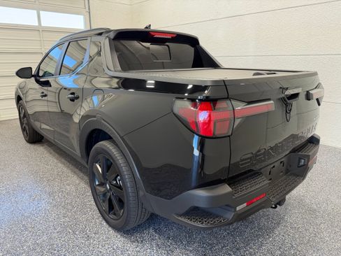 Used 2024 Hyundai Santa Cruz Night AWD/4WD image 4